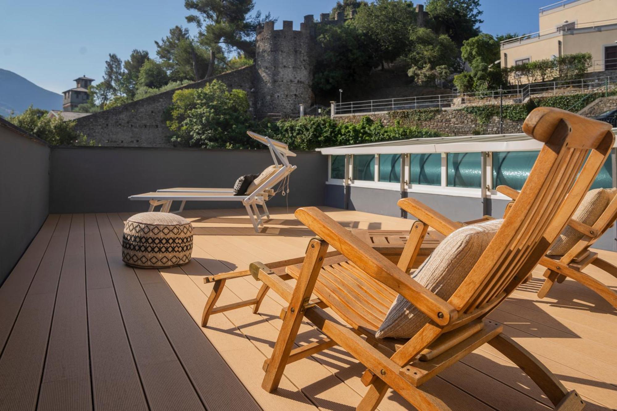 Hotel Villa Edera & La Torretta مونيلّي المظهر الخارجي الصورة