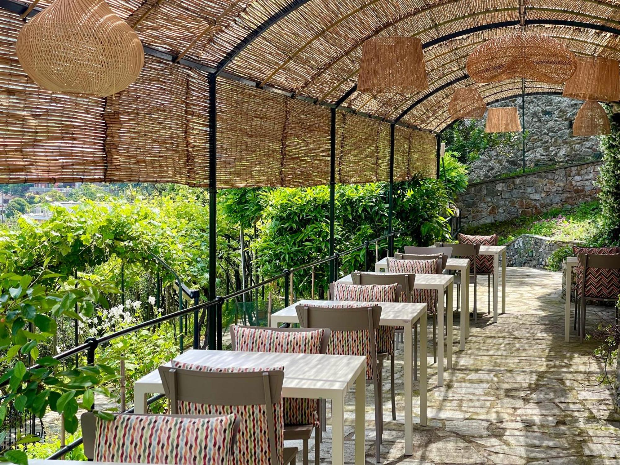 Hotel Villa Edera & La Torretta مونيلّي المظهر الخارجي الصورة
